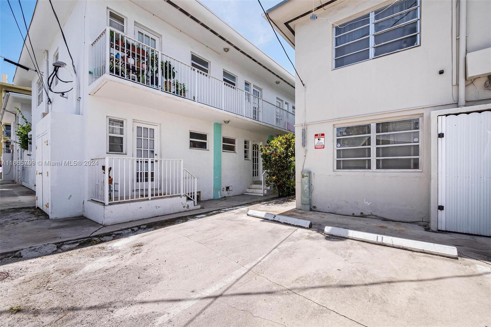 MERIDIAN COURT CONDO - Residential