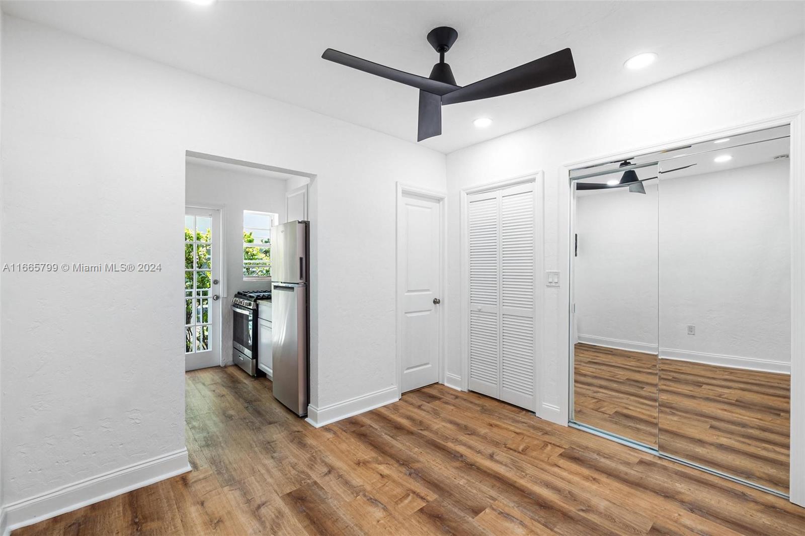 MERIDIAN COURT CONDO - Residential