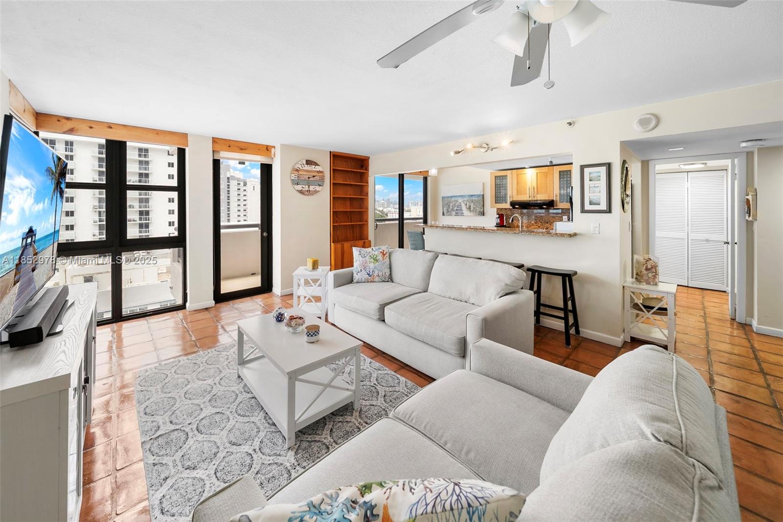 2555 Collins Ave 1414