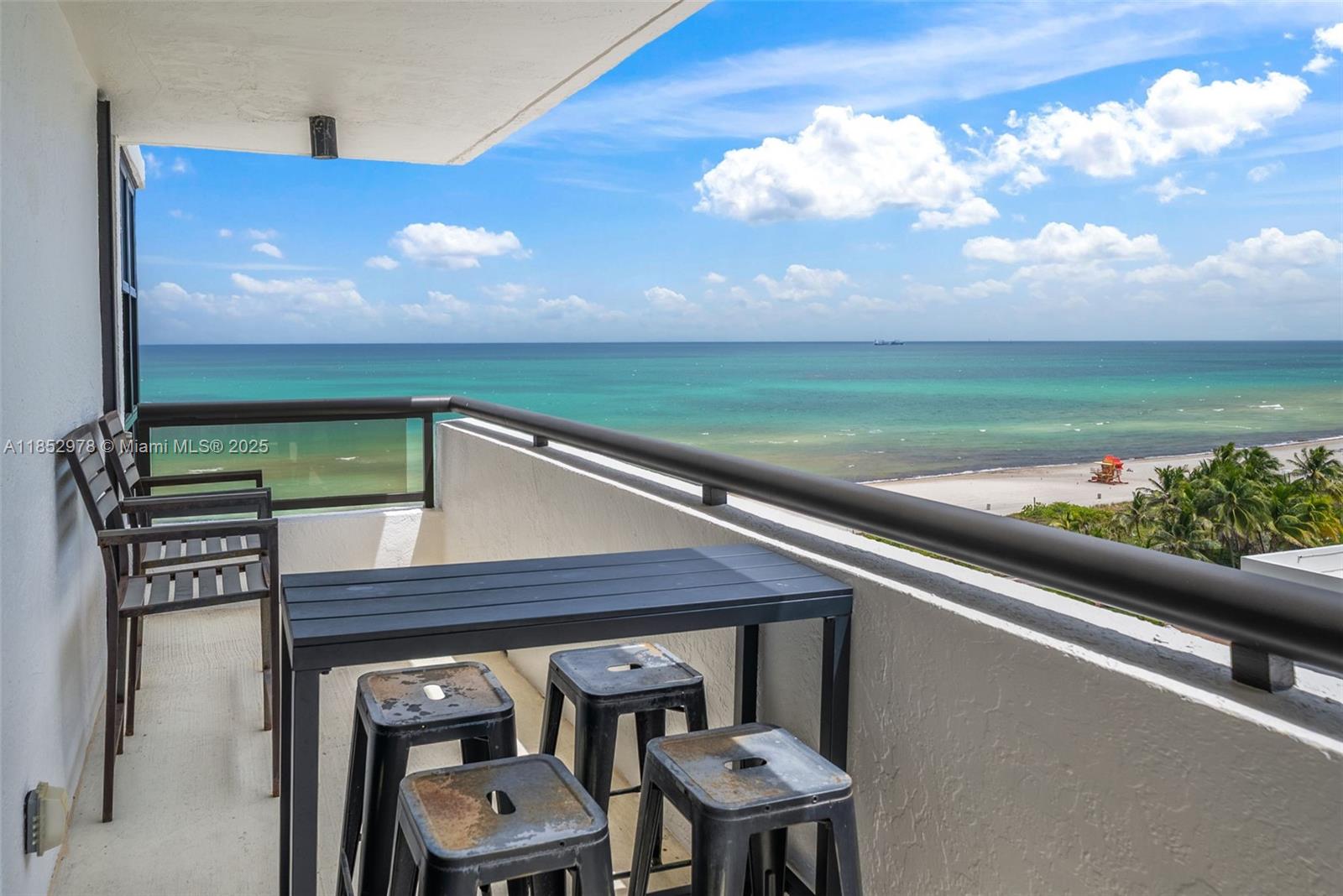 2555 Collins Ave 1414
