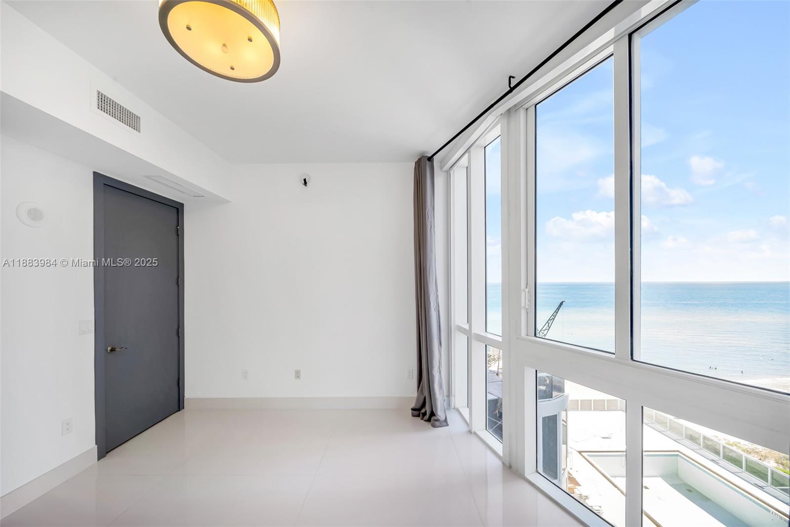 TDR TOWER I CONDO - Residential