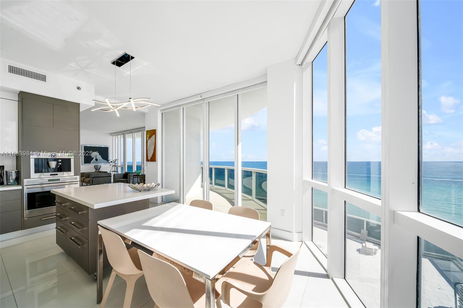 TDR TOWER I CONDO - Residential