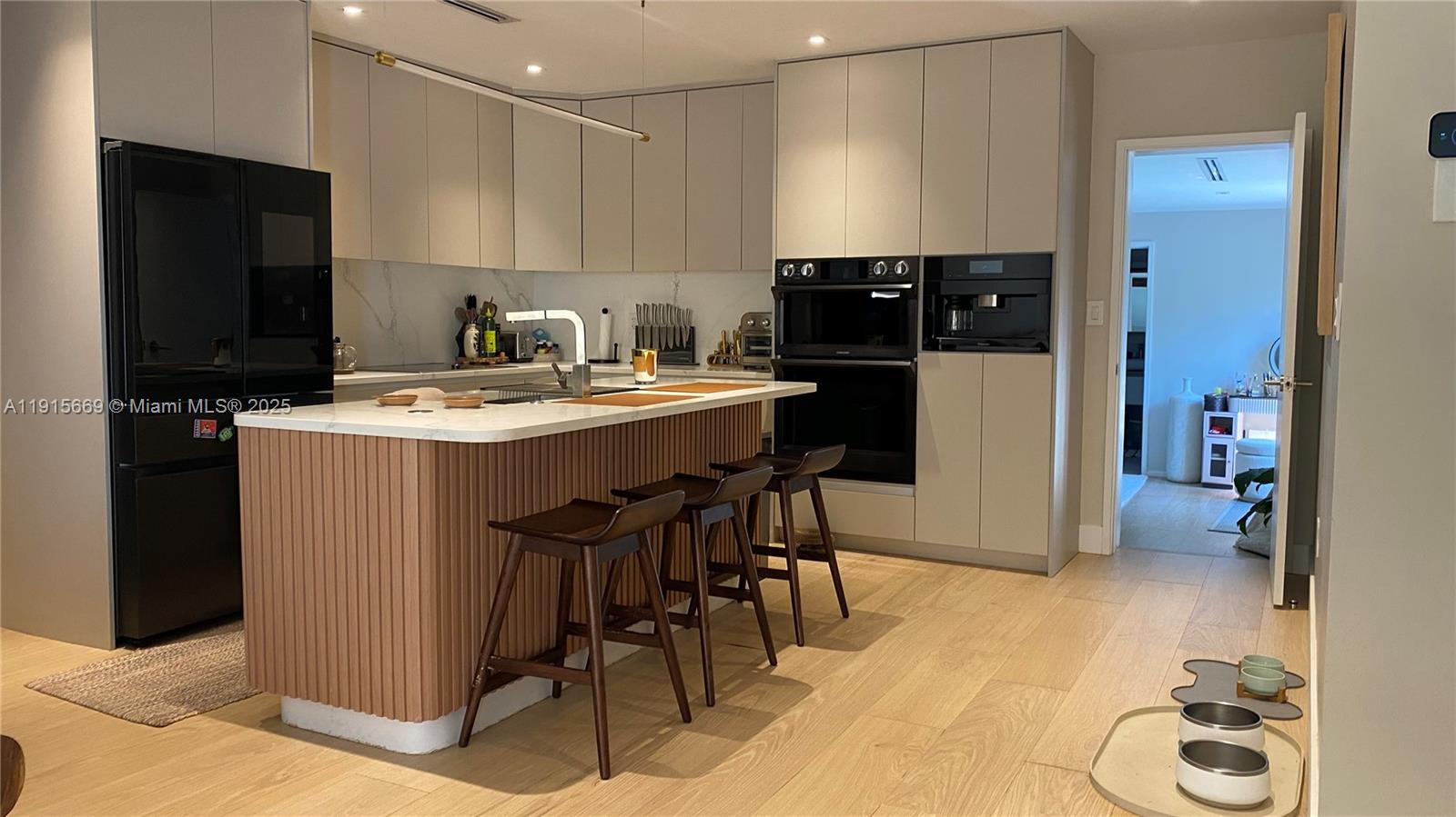 EAST SHENANDOAH - Residential Lease