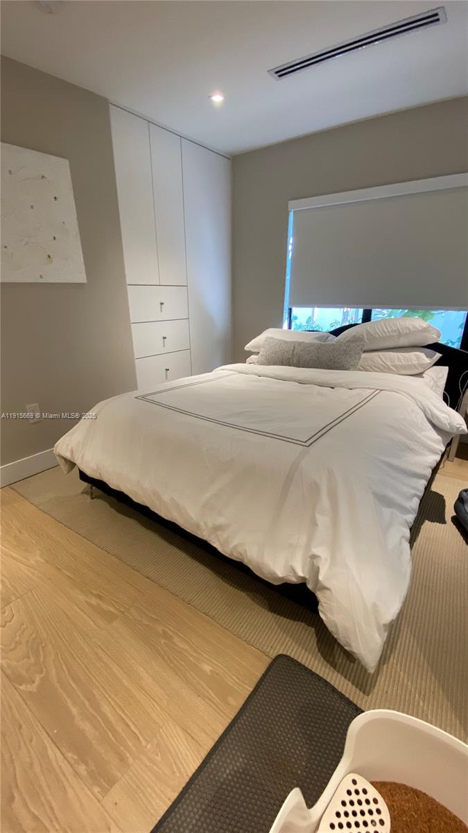 EAST SHENANDOAH - Residential Lease