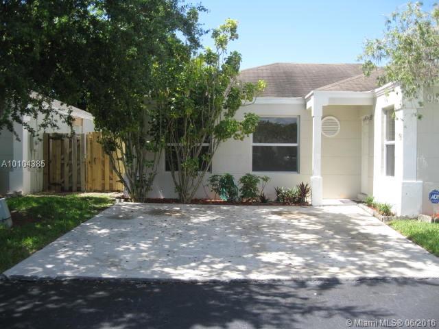 Lakes By The Bay - Residential