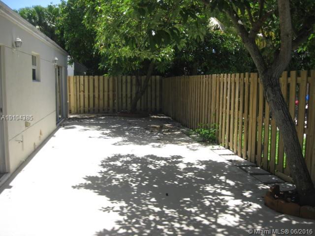 Lakes By The Bay - Residential