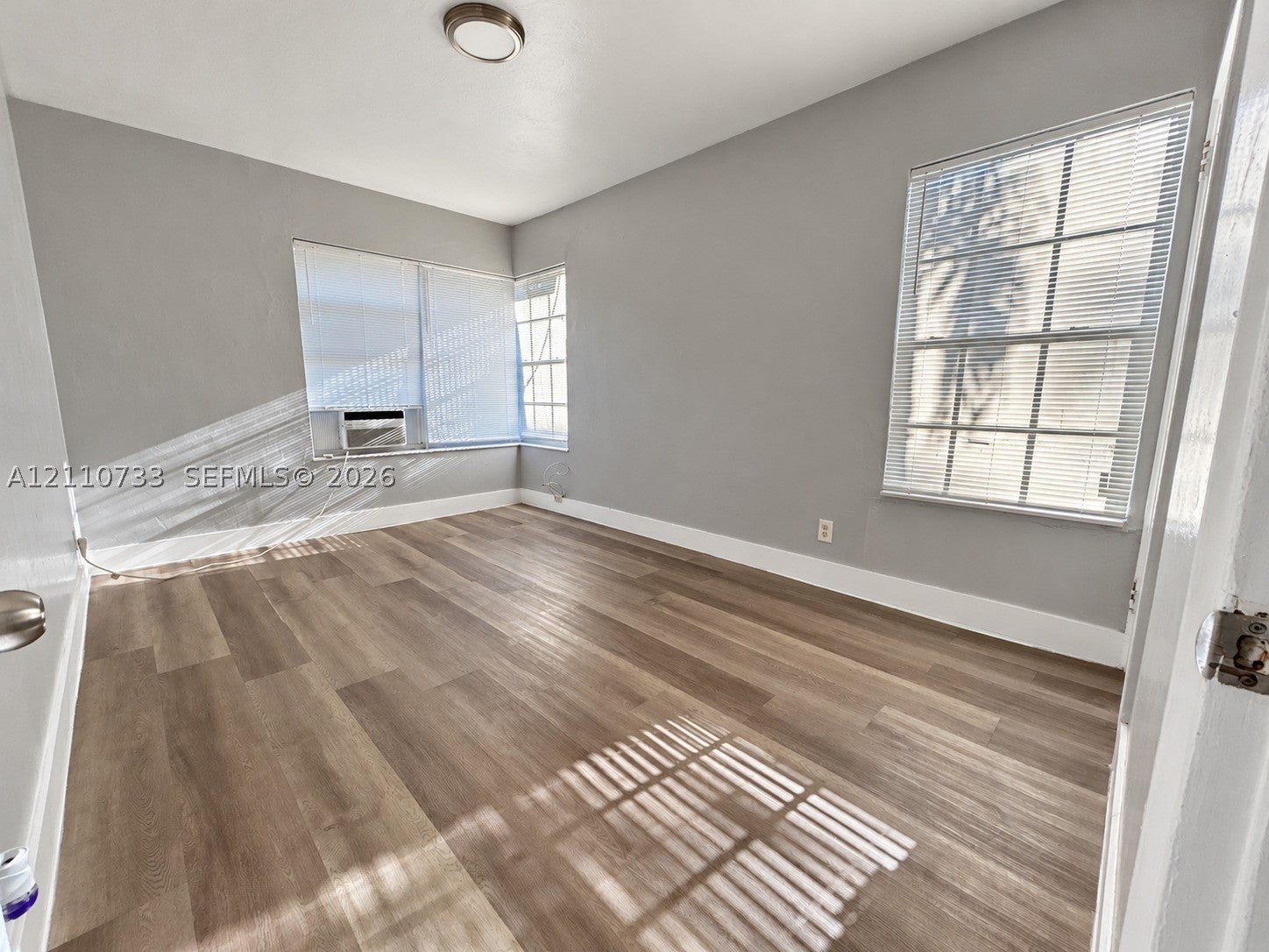 6940 Bay Dr 4