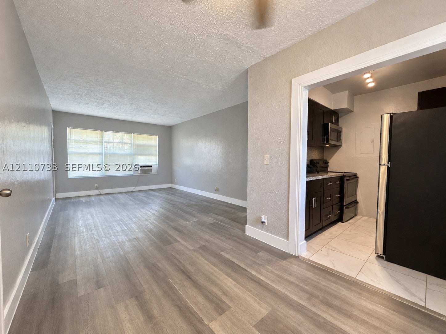 6940 Bay Dr 4