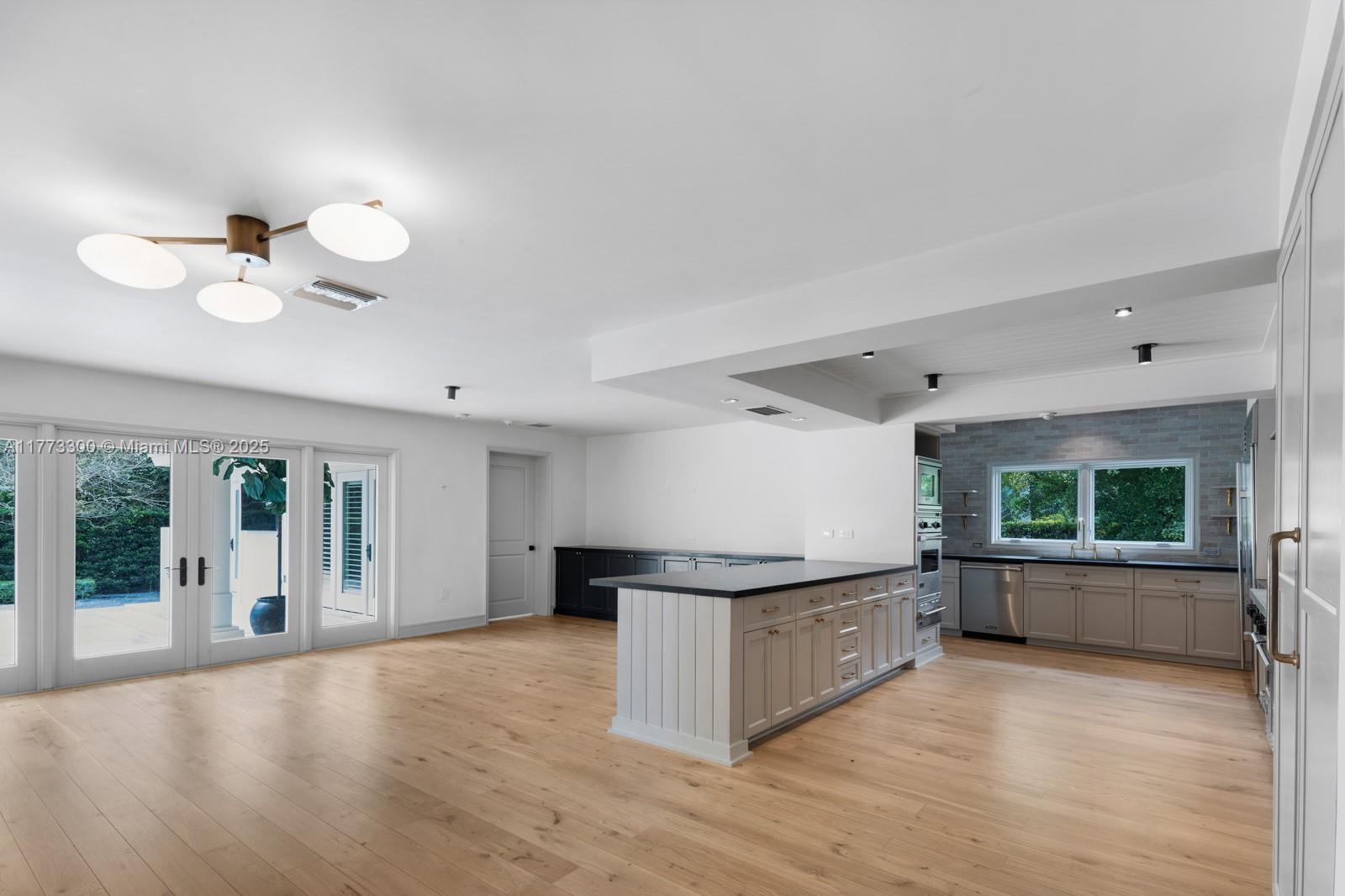 OLD CUTLER BAY SEC 1 - Residential