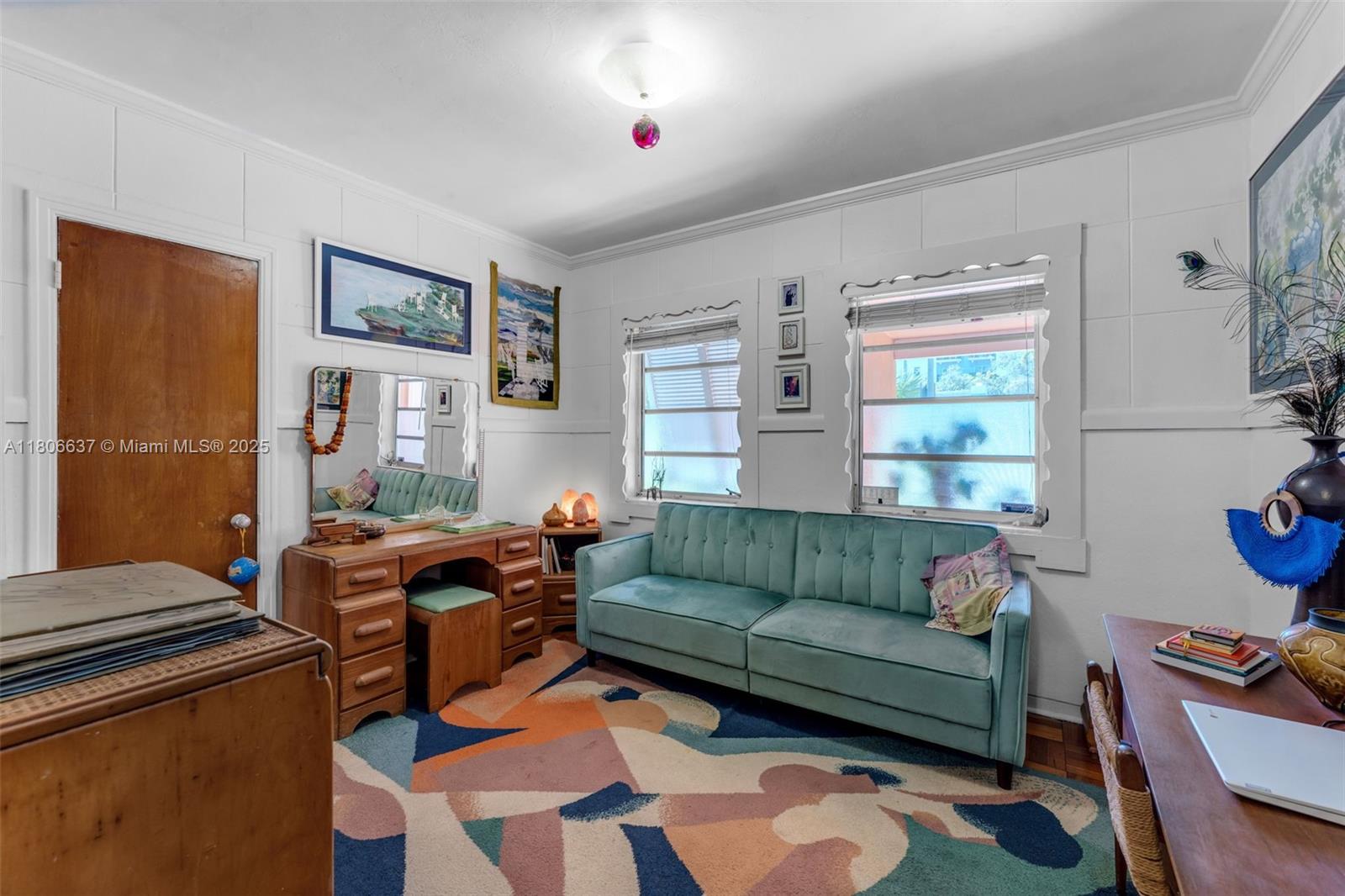 KENSINGTON PARK - Residential