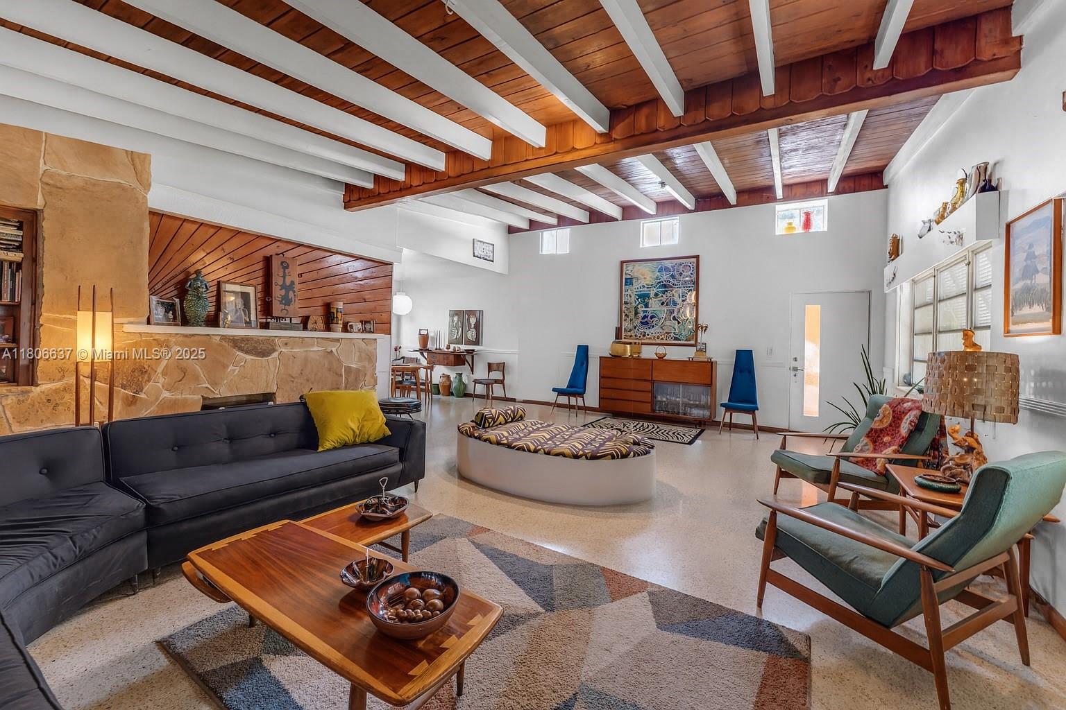 KENSINGTON PARK - Residential