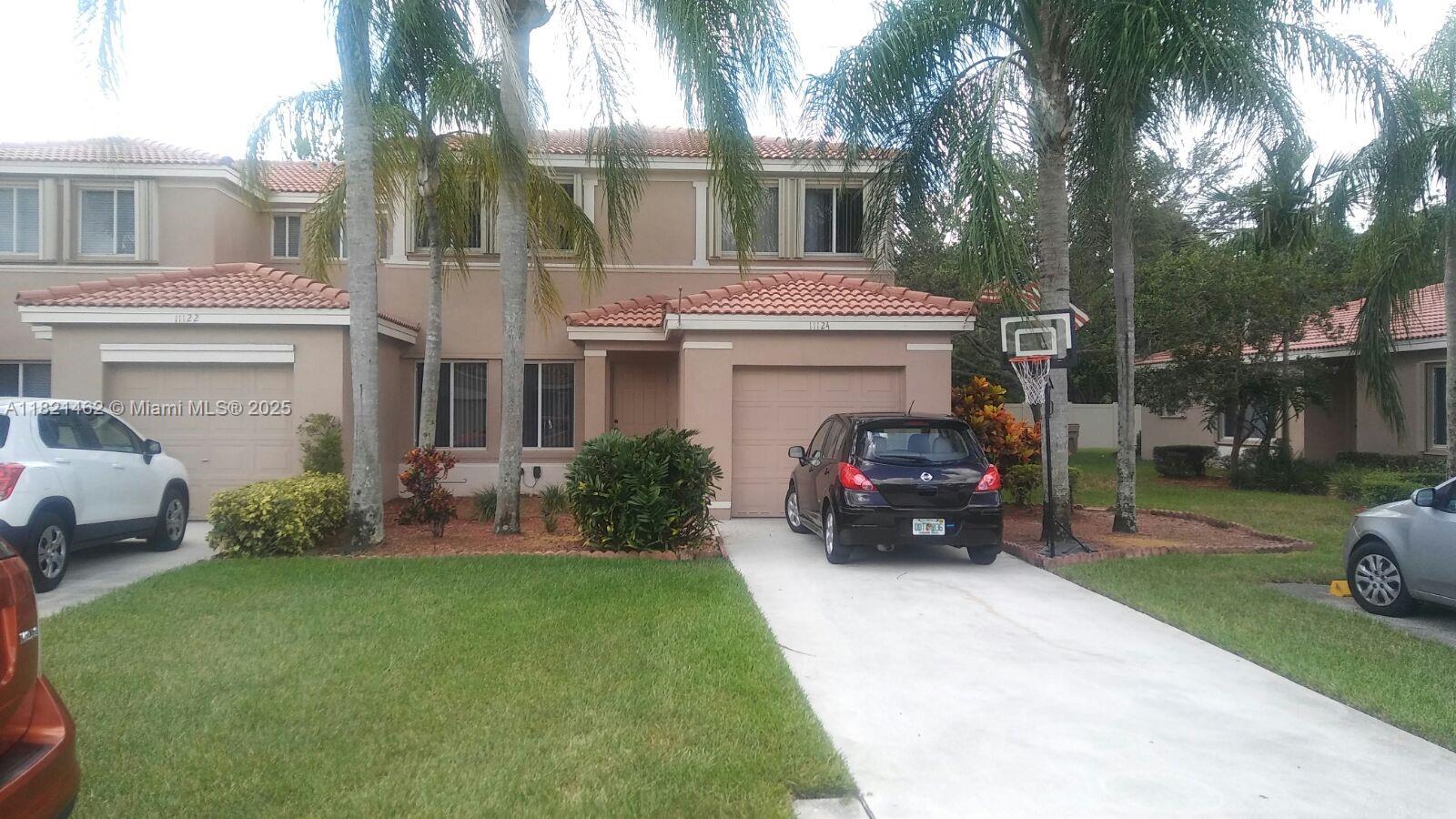 Rental Property at 11124 Sw 17th Mnr, Davie, Broward County, Florida - Bedrooms: 4 
Bathrooms: 3  - $4,950 MO.