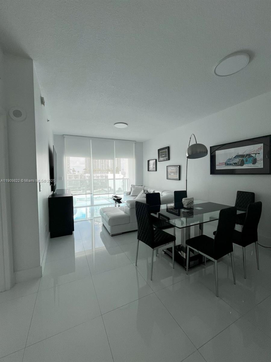 BRICKELL ON THE RIVER N T - Residential Lease