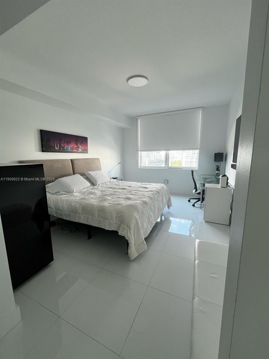 BRICKELL ON THE RIVER N T - Residential Lease