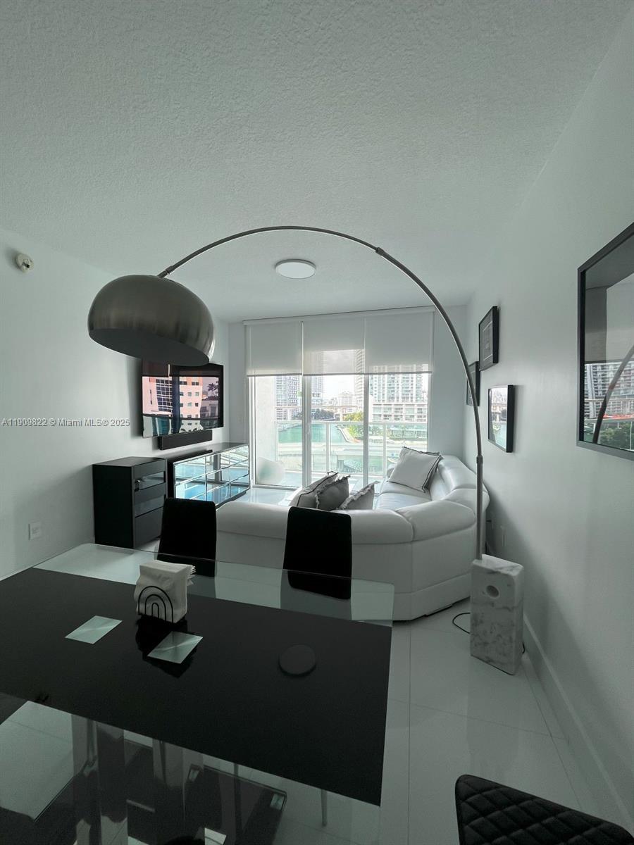 BRICKELL ON THE RIVER N T - Residential Lease