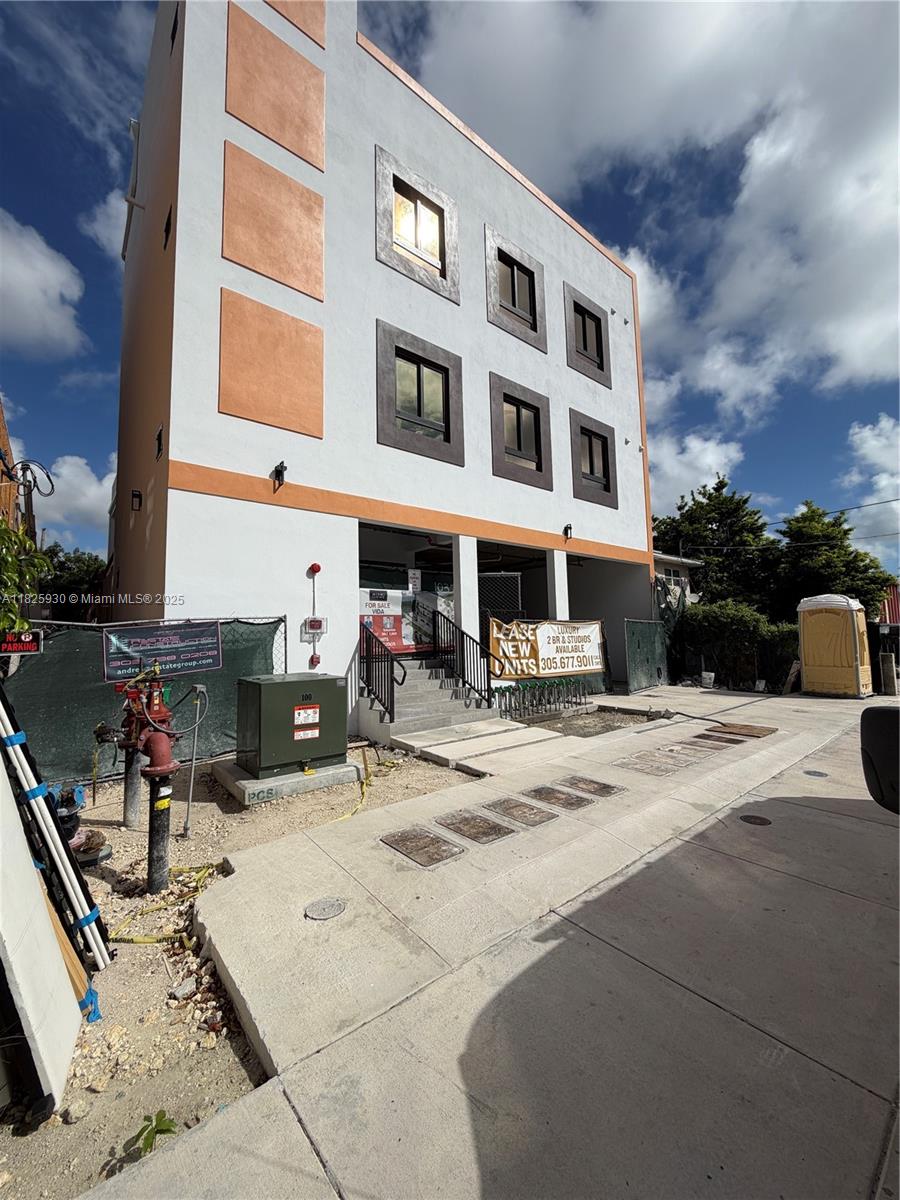 LAWRENCE ESTATE LAND CO - Residential Income