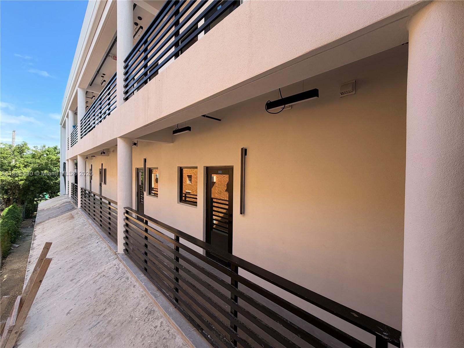 LAWRENCE ESTATE LAND CO - Residential Income