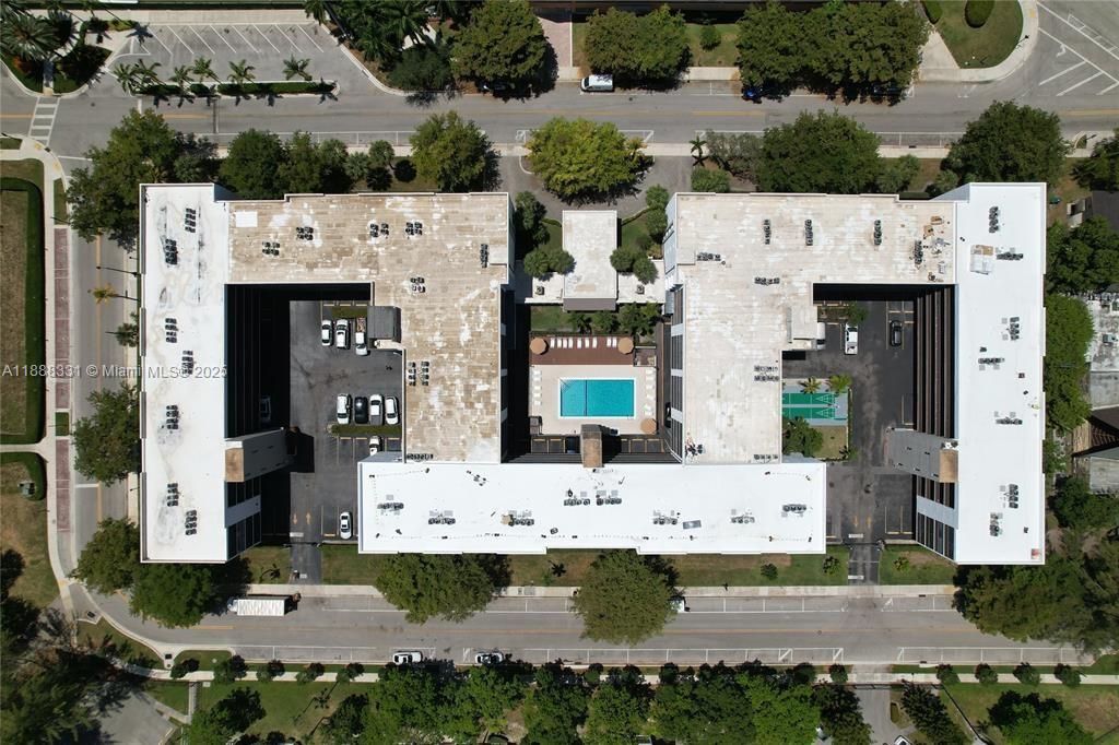 LE CARTIER CONDO - Residential