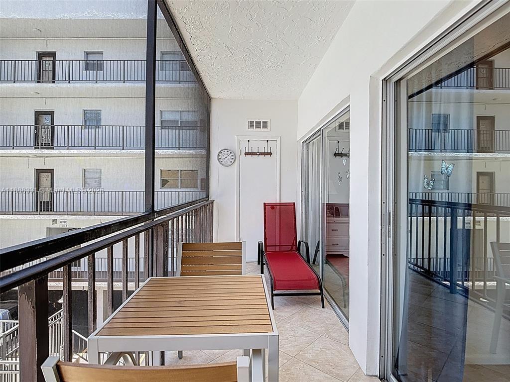 LE CARTIER CONDO - Residential