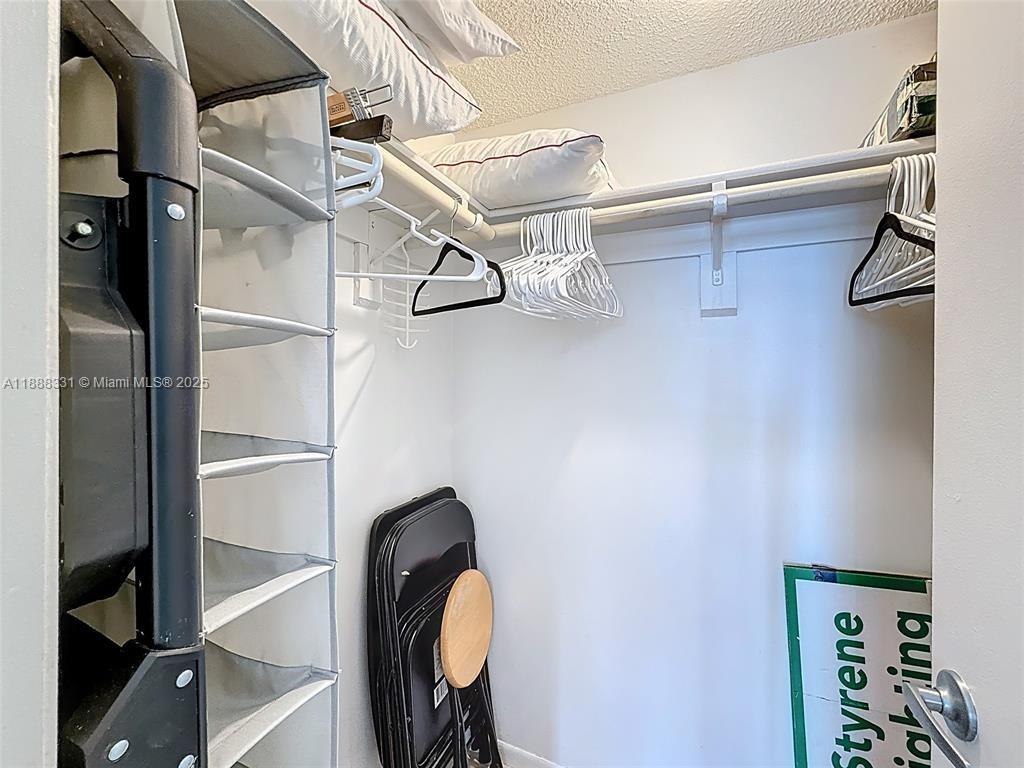 LE CARTIER CONDO - Residential