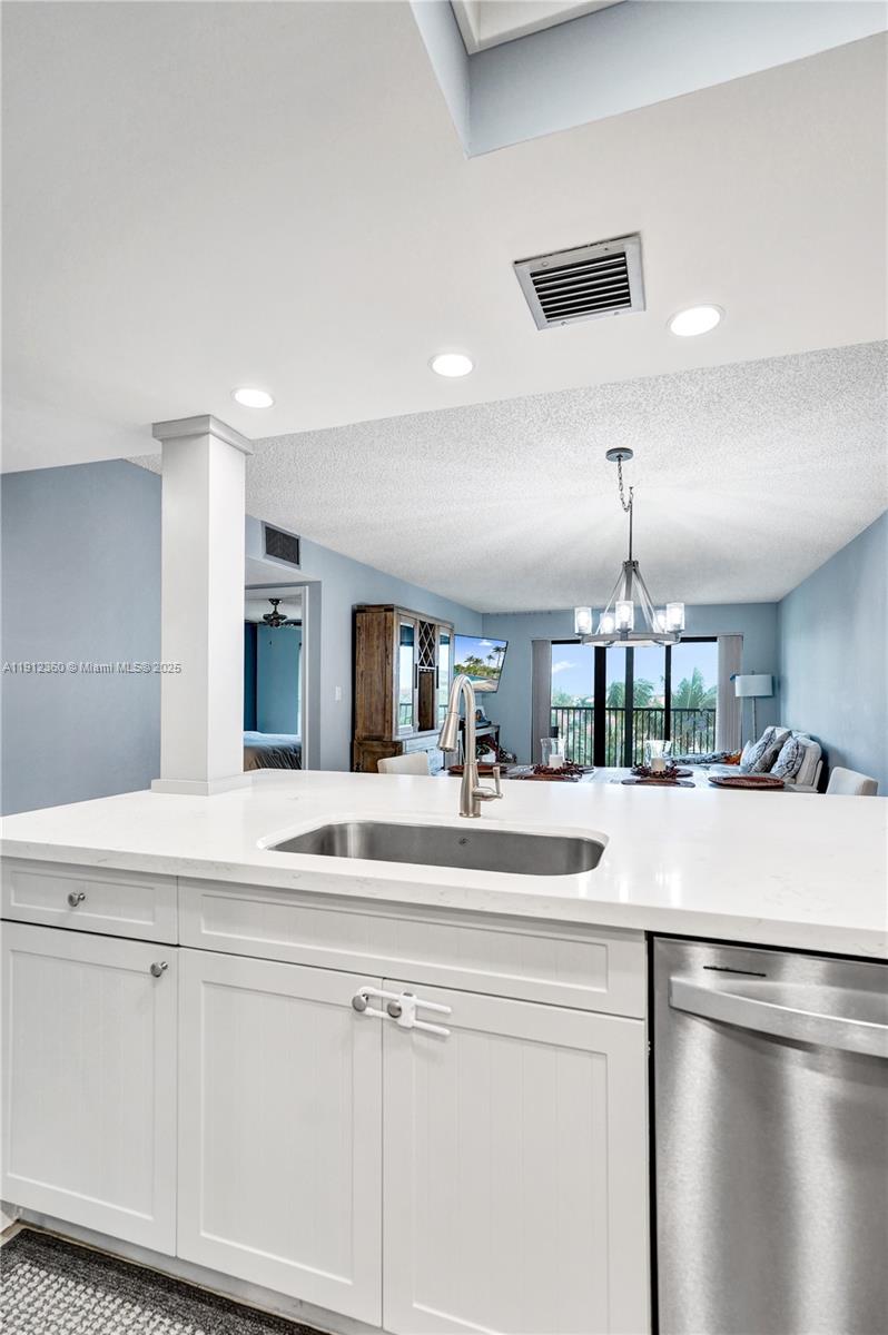 WATERMARK II CONDO - Residential