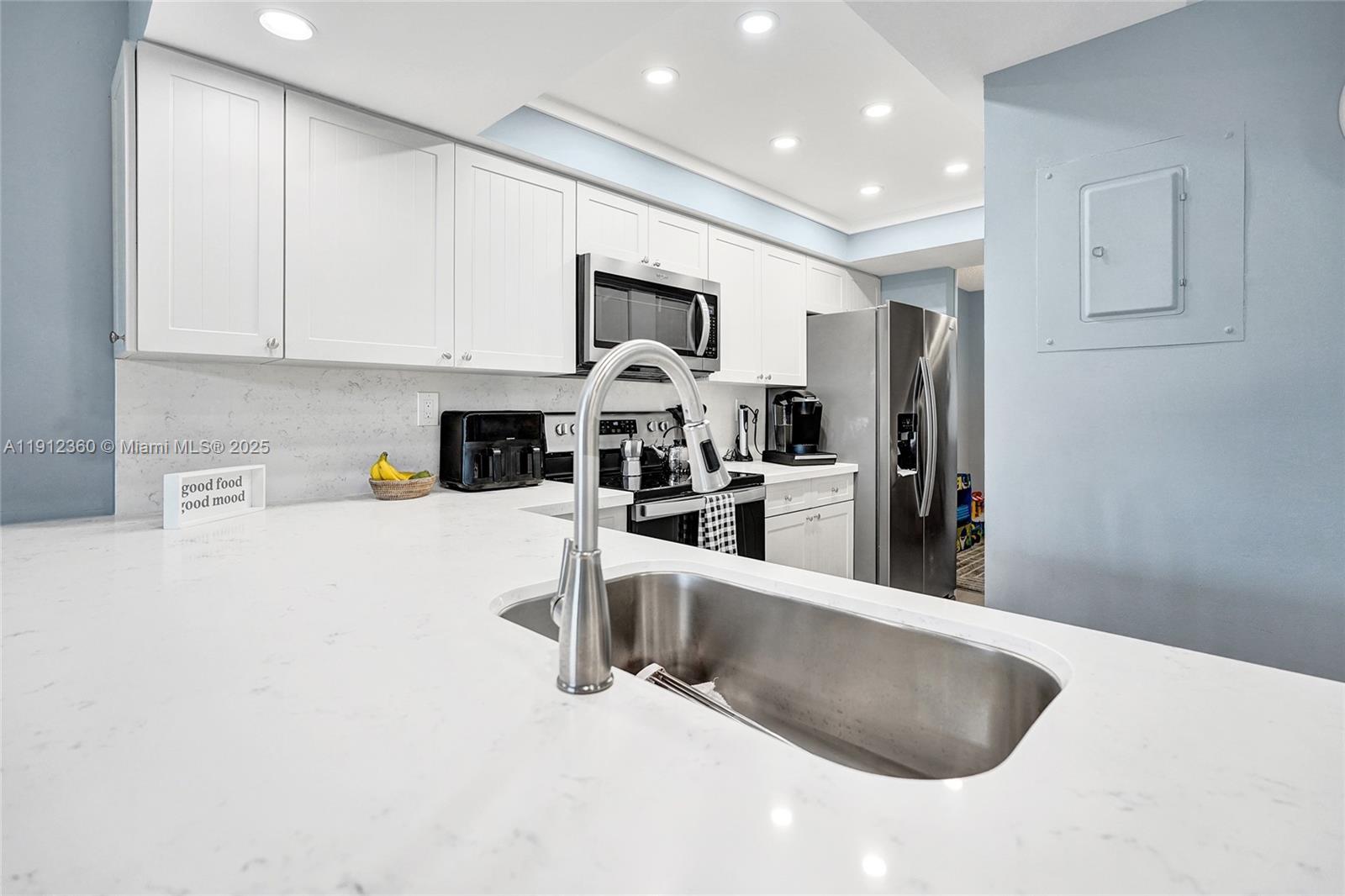 WATERMARK II CONDO - Residential