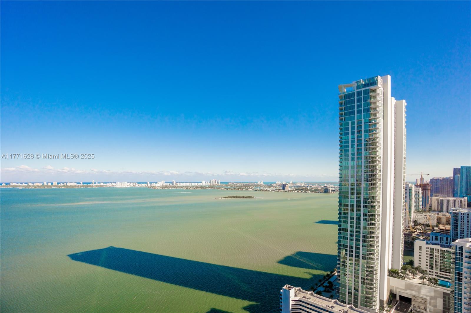 PARAISO BAY CONDO - Residential Lease