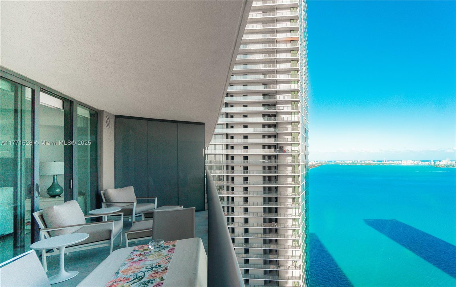 PARAISO BAY CONDO - Residential Lease