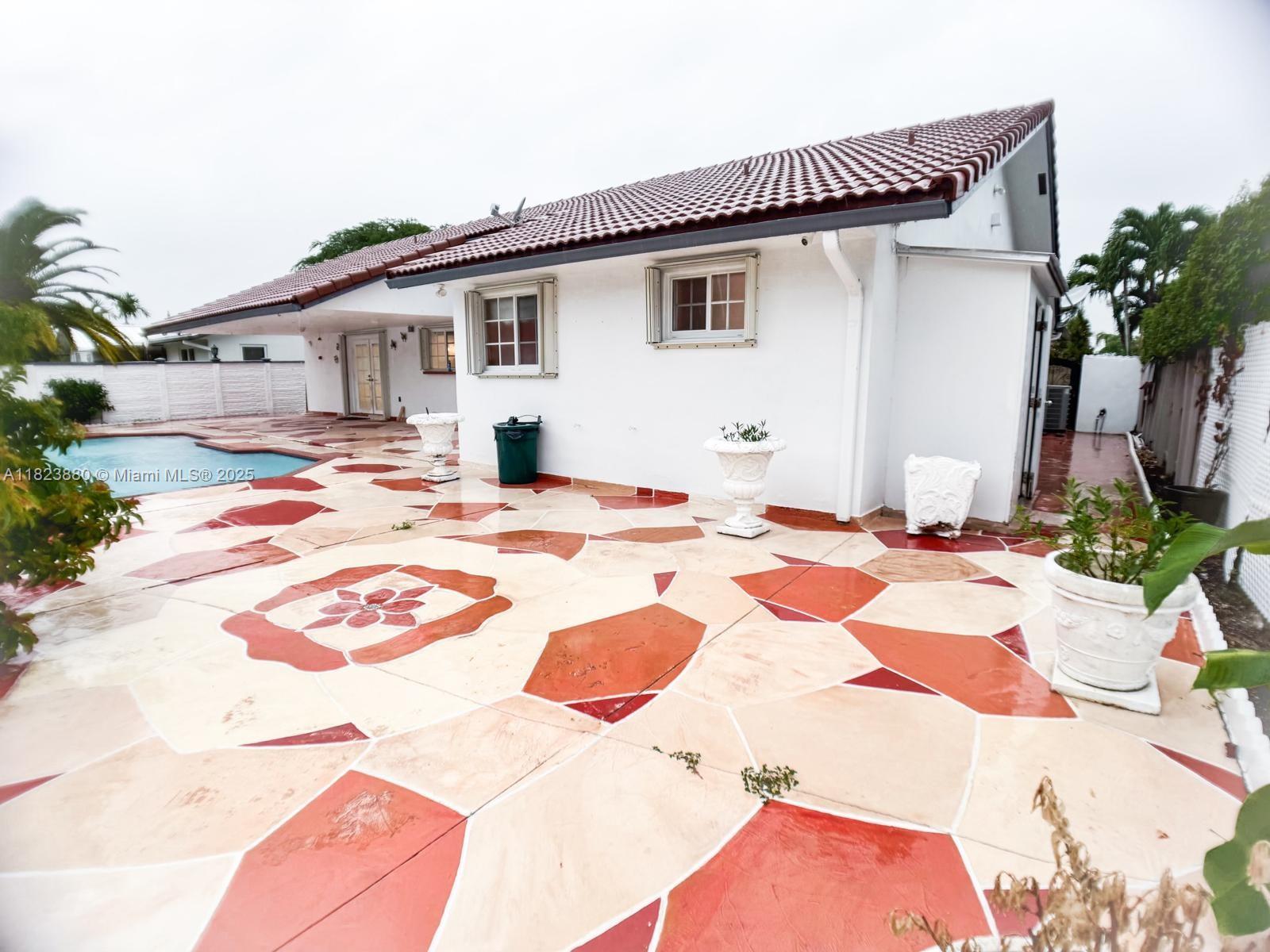 14332 SW 38th Ter