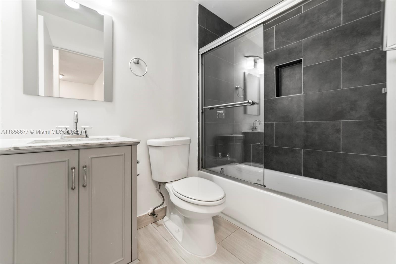 HONEY HILL PARK - Residential Lease