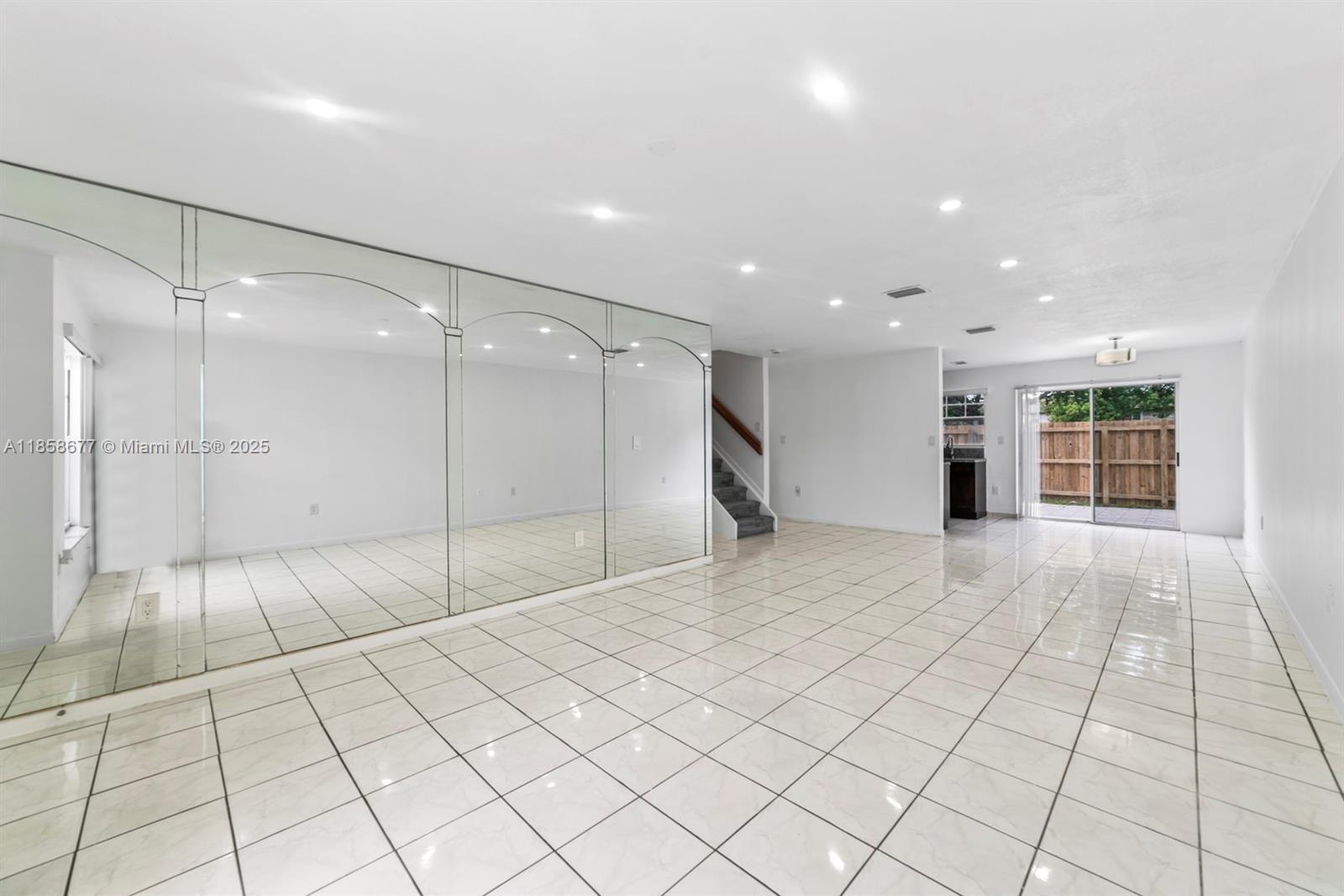 HONEY HILL PARK - Residential Lease