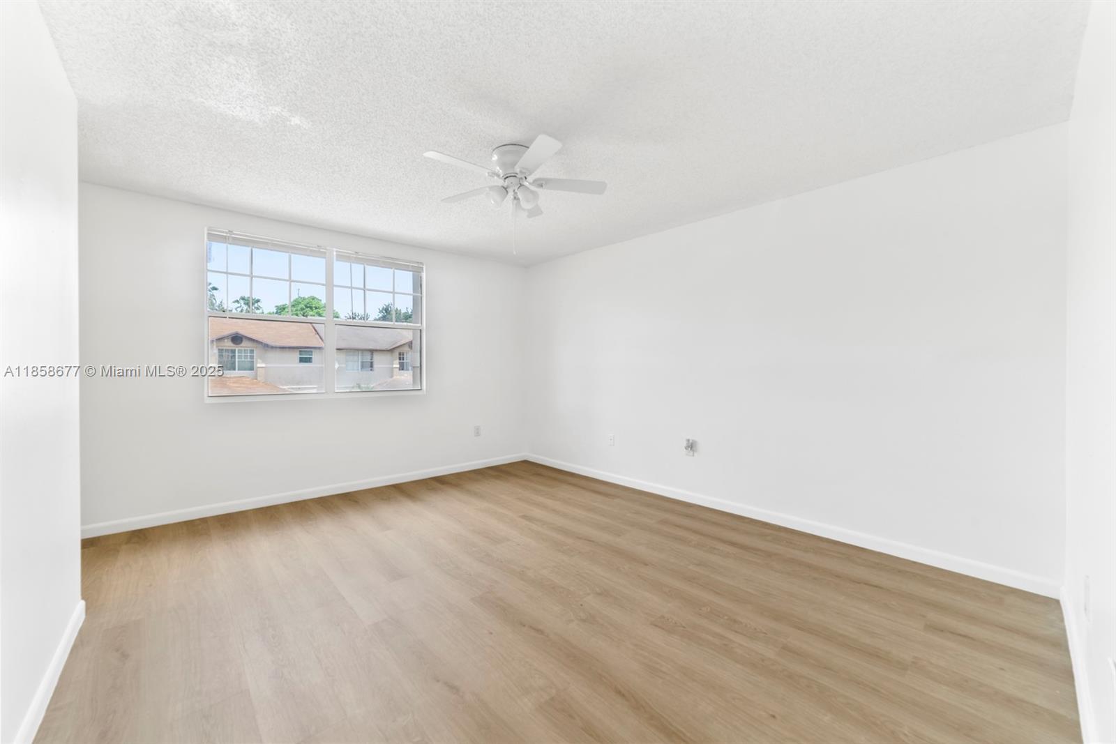 HONEY HILL PARK - Residential Lease