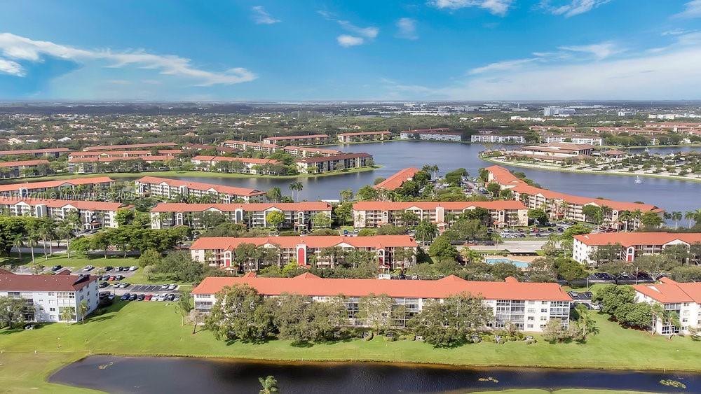 CAMBRIDGE AT CENTURY - Residential