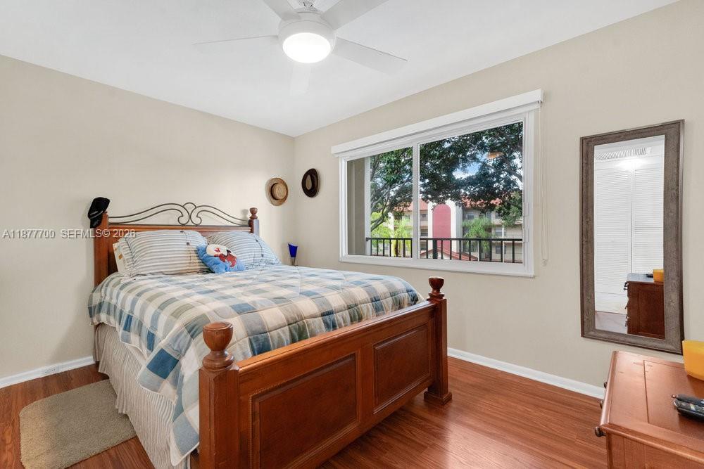 CAMBRIDGE AT CENTURY - Residential