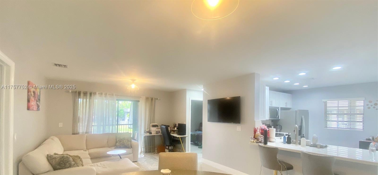 Grenadier Lakes at Welleby - Residential