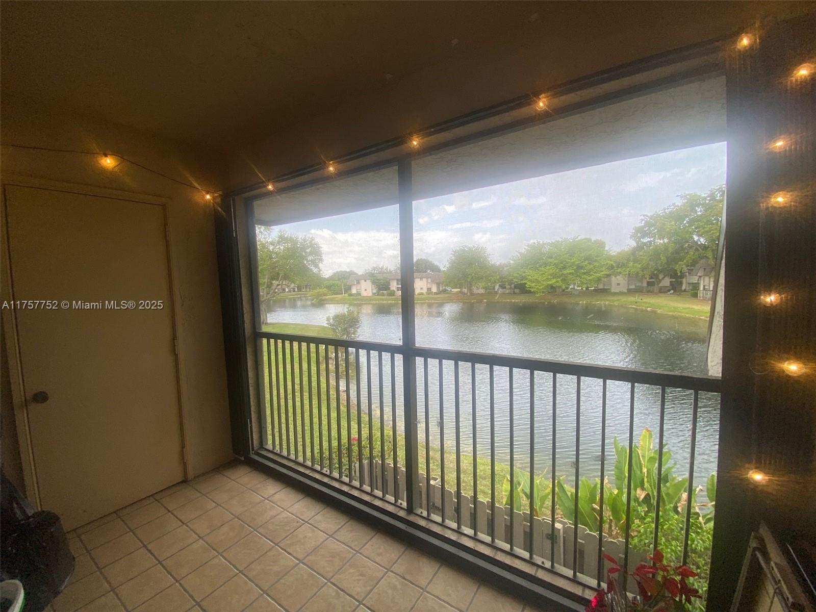 Grenadier Lakes at Welleby - Residential