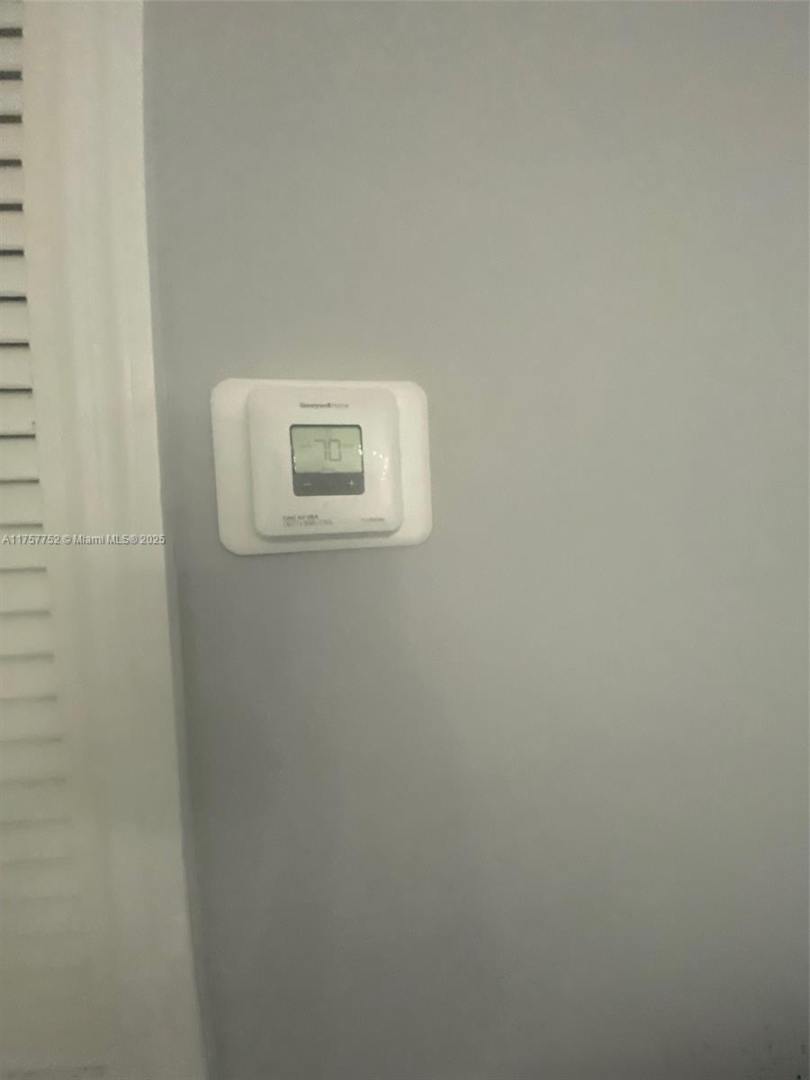 Grenadier Lakes at Welleby - Residential