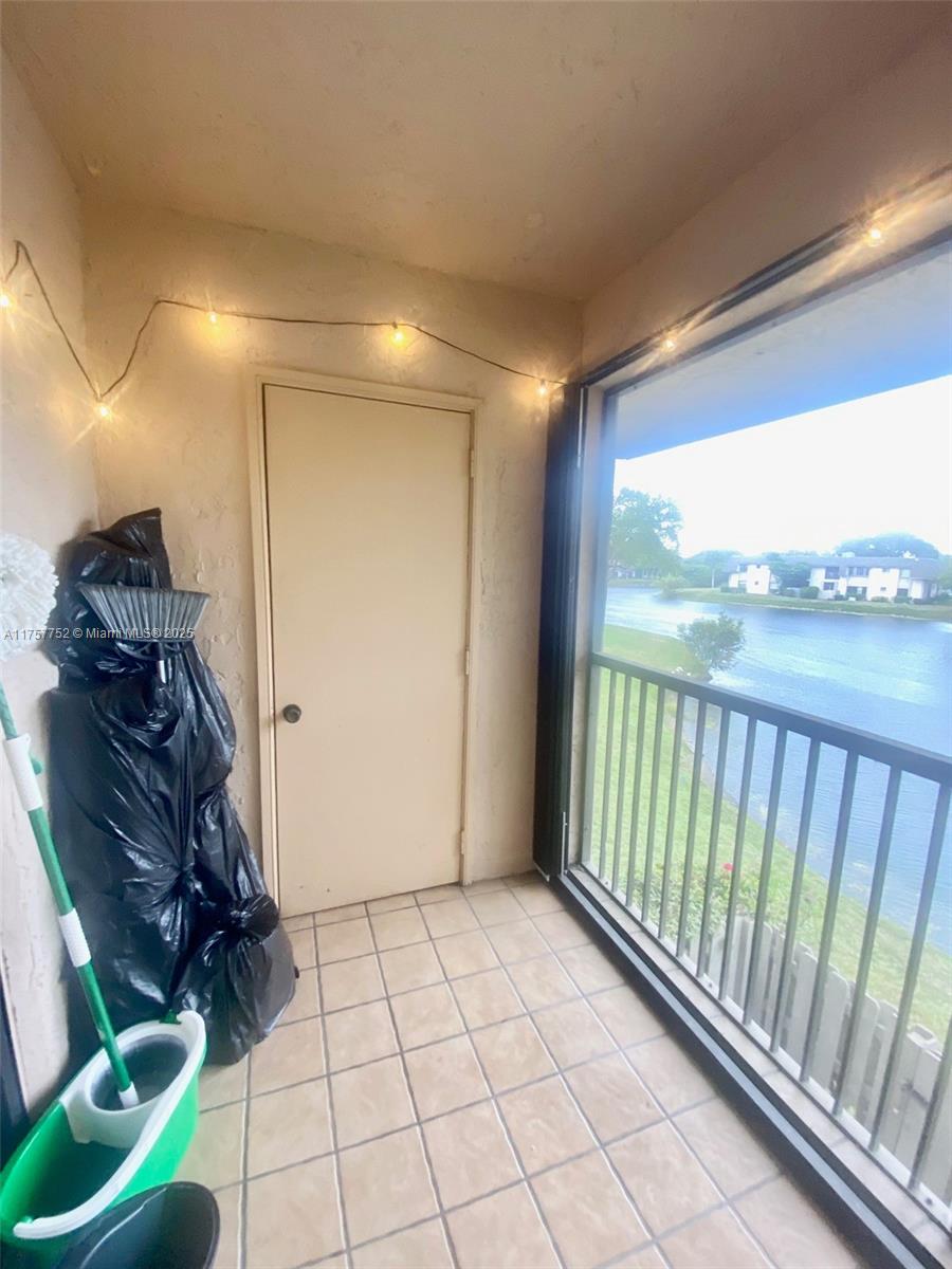 Grenadier Lakes at Welleby - Residential