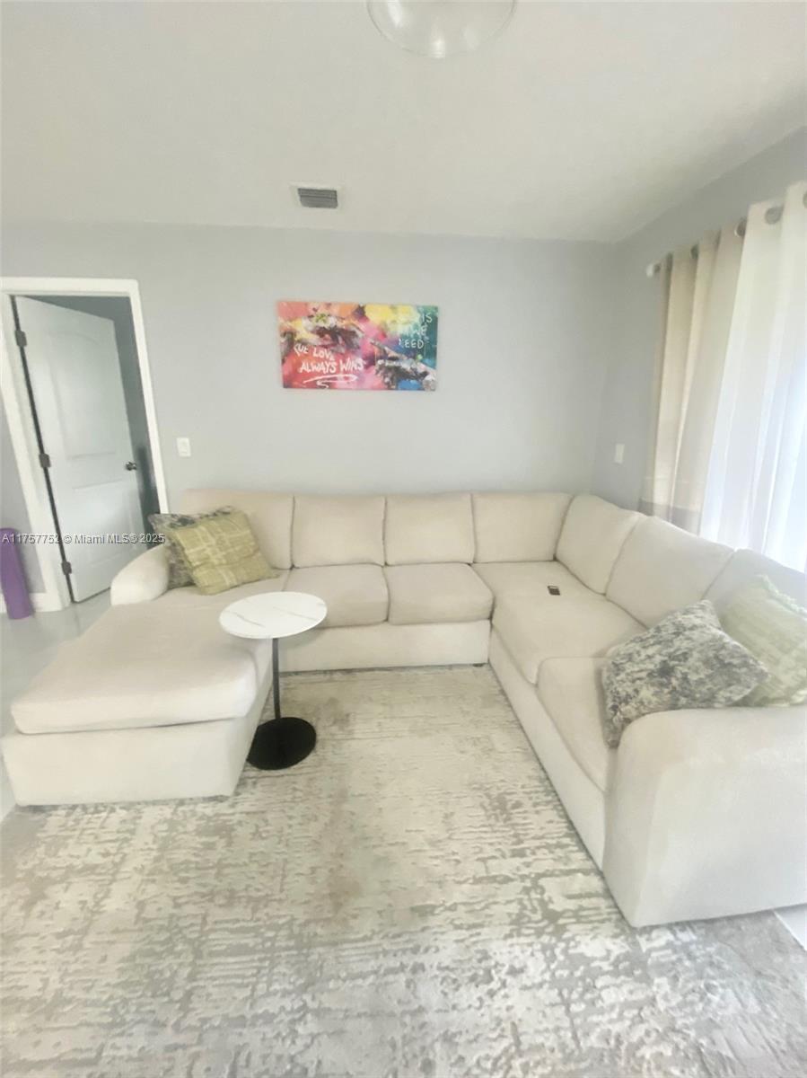 Grenadier Lakes at Welleby - Residential