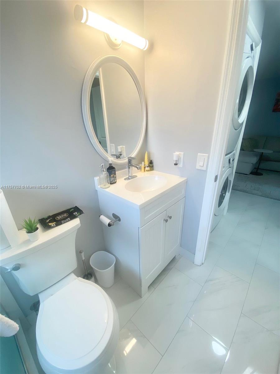 Grenadier Lakes at Welleby - Residential