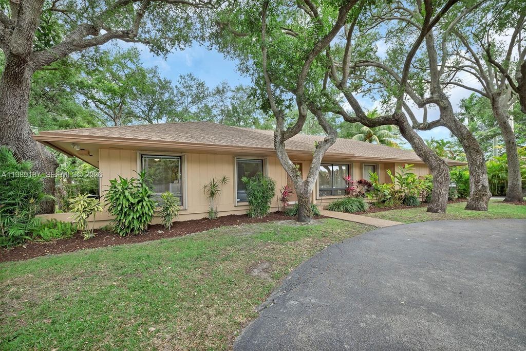 Photo of 16745 SW 74th Ct, Palmetto Bay, FL 33157 (MLS # A11989187)