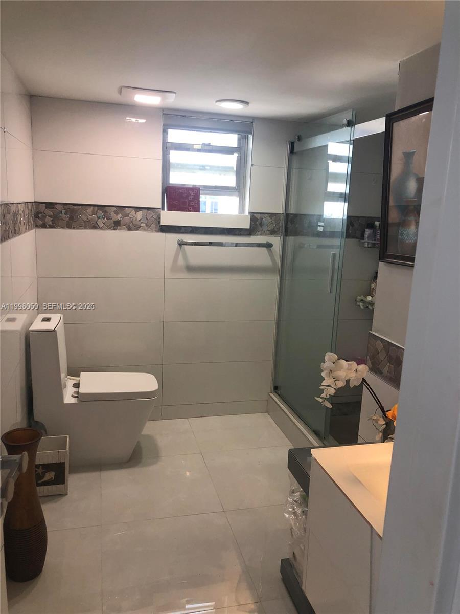 QUADOMAIN TOWER I AND IV - Residential