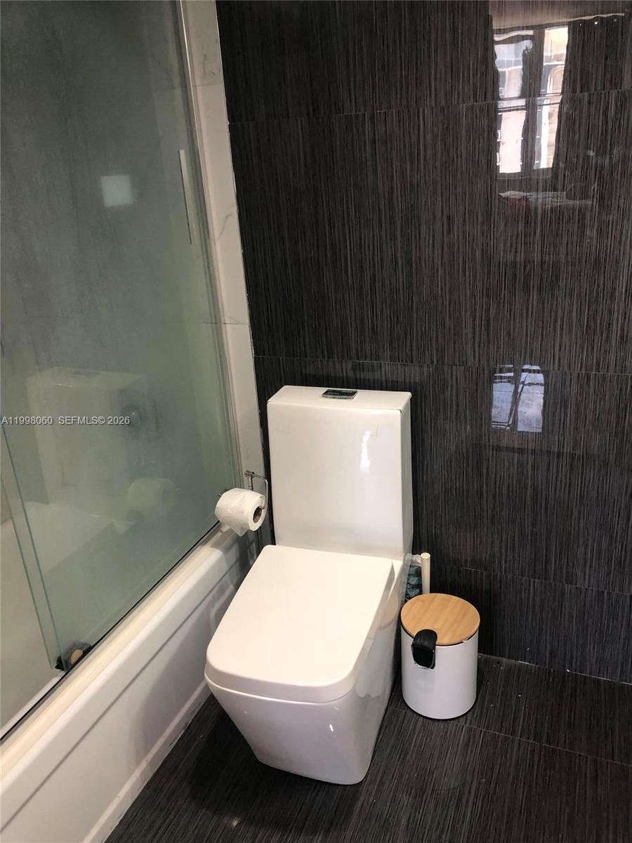 QUADOMAIN TOWER I AND IV - Residential