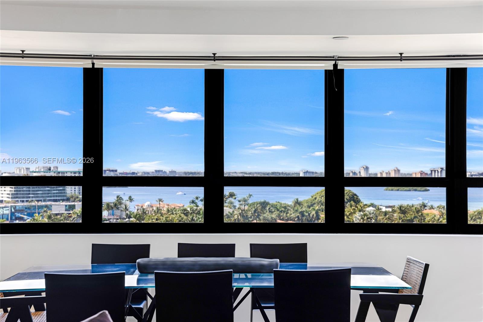 KENILWORTH CONDO - Residential