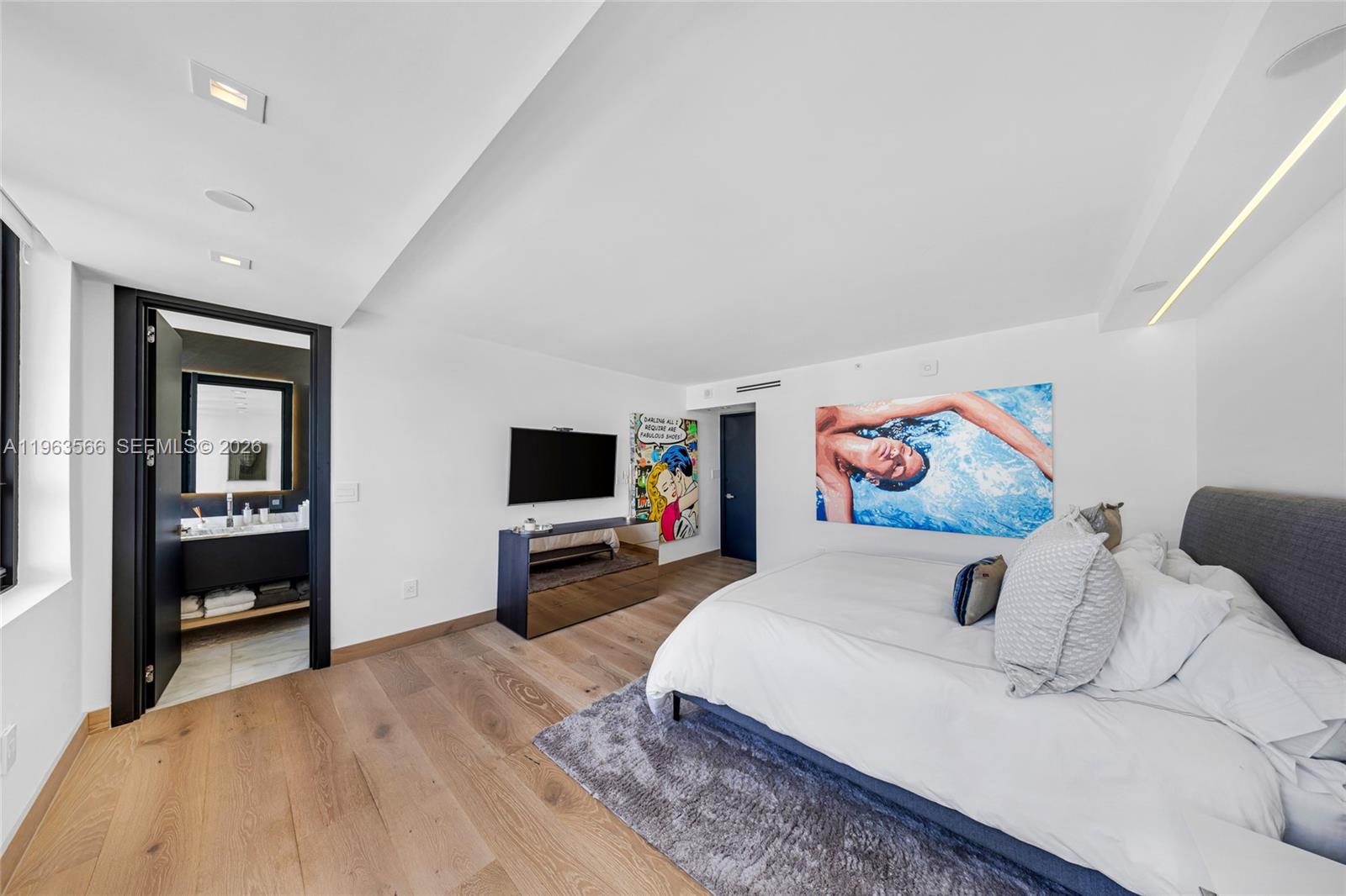 KENILWORTH CONDO - Residential