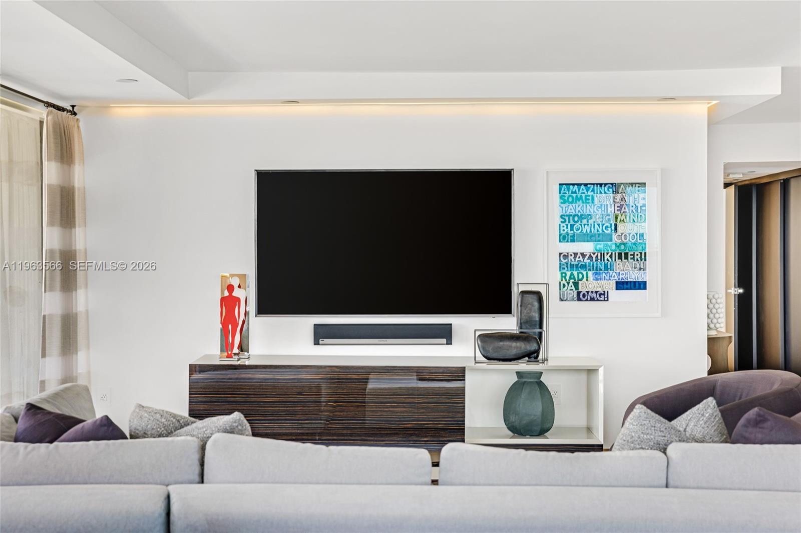 KENILWORTH CONDO - Residential