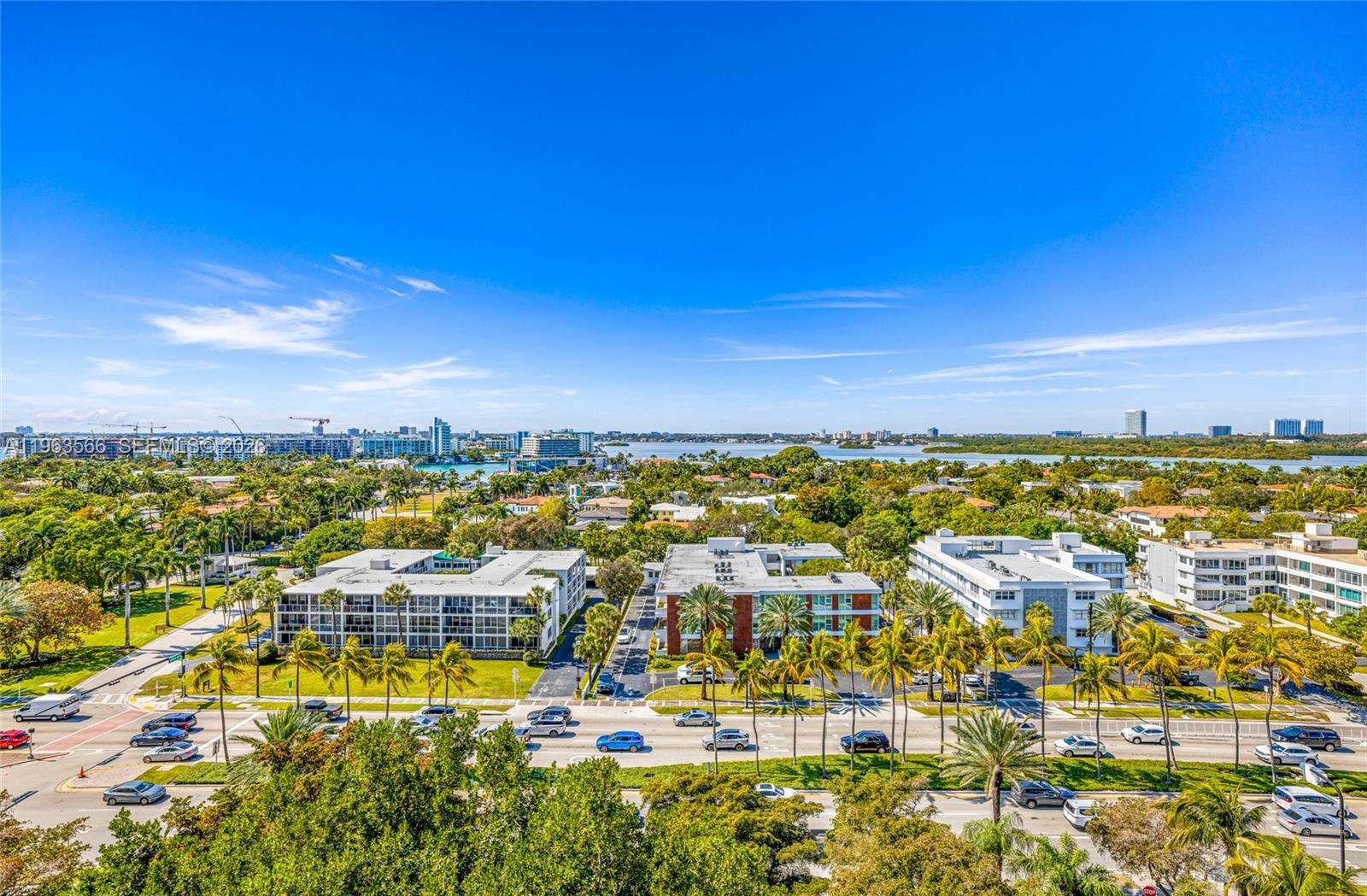 KENILWORTH CONDO - Residential