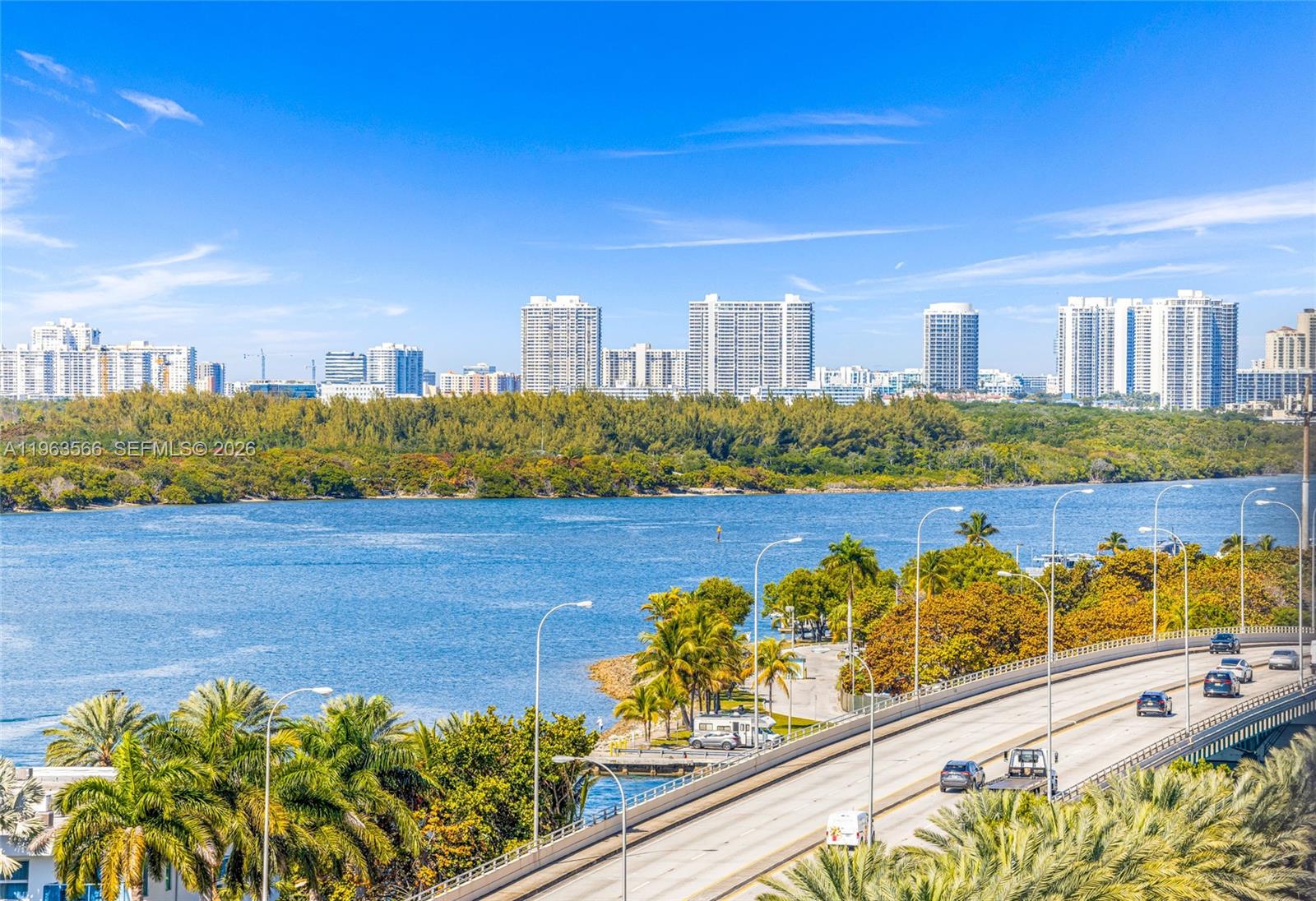 KENILWORTH CONDO - Residential