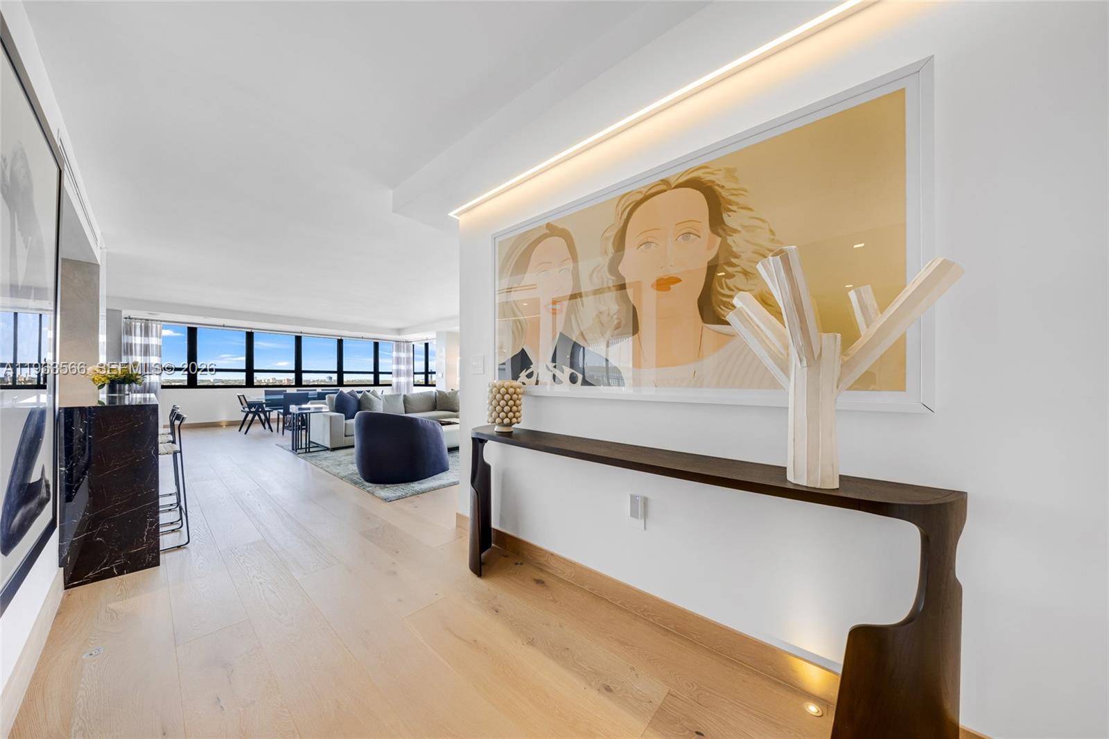 KENILWORTH CONDO - Residential