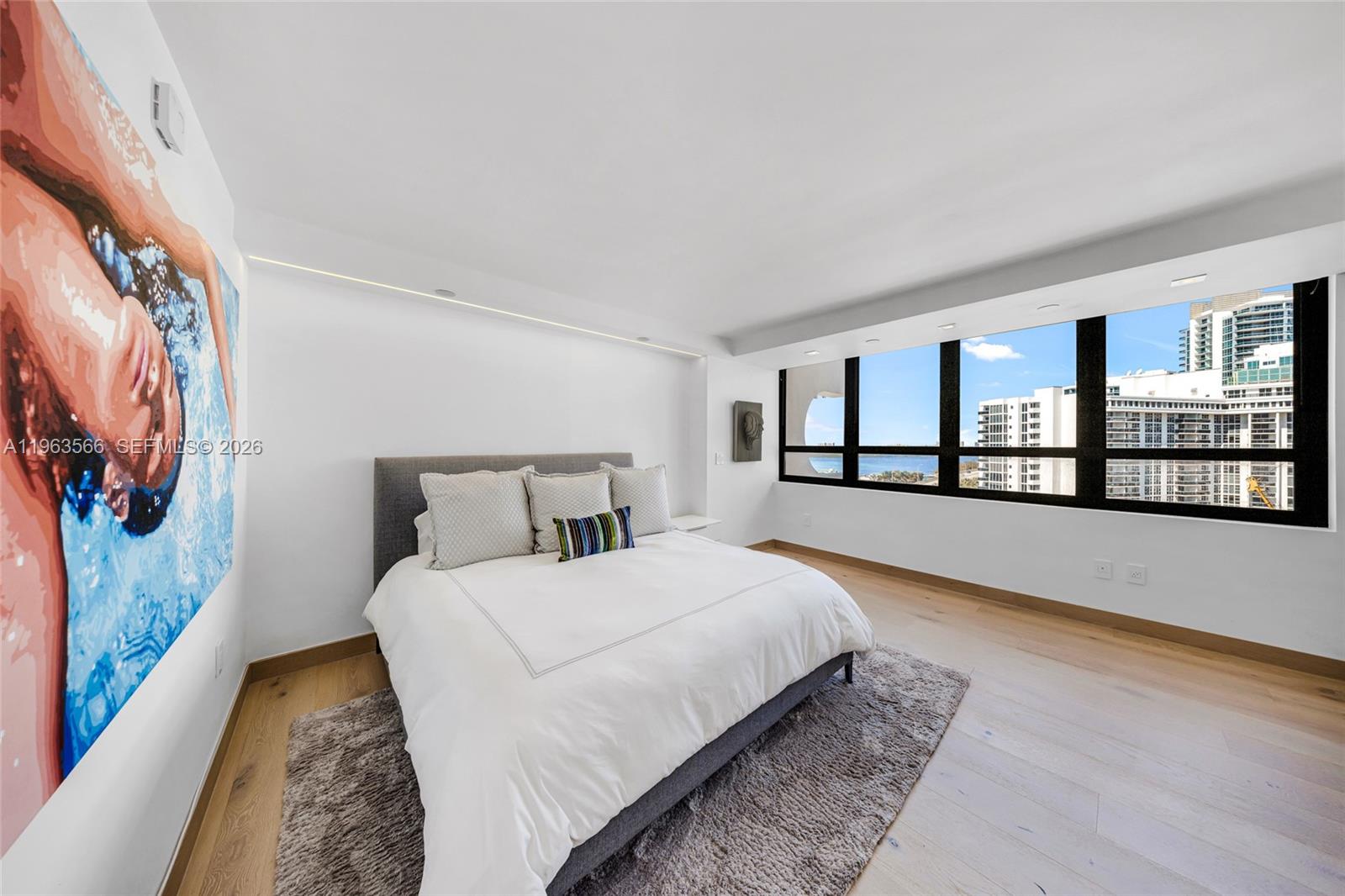 KENILWORTH CONDO - Residential